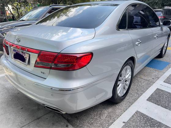HYUNDAI AZERA 3.3 MPFI GLS SEDAN V6 24V GASOLINA 4P AUTOMÁTICO HYUNDAI AZERA 3.3 MPFI GLS SEDAN V6 24V GASOLINA 4P AUTOMÁTICO